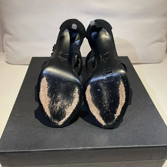 Giuseppe Zanotti - Picture 8 of 12